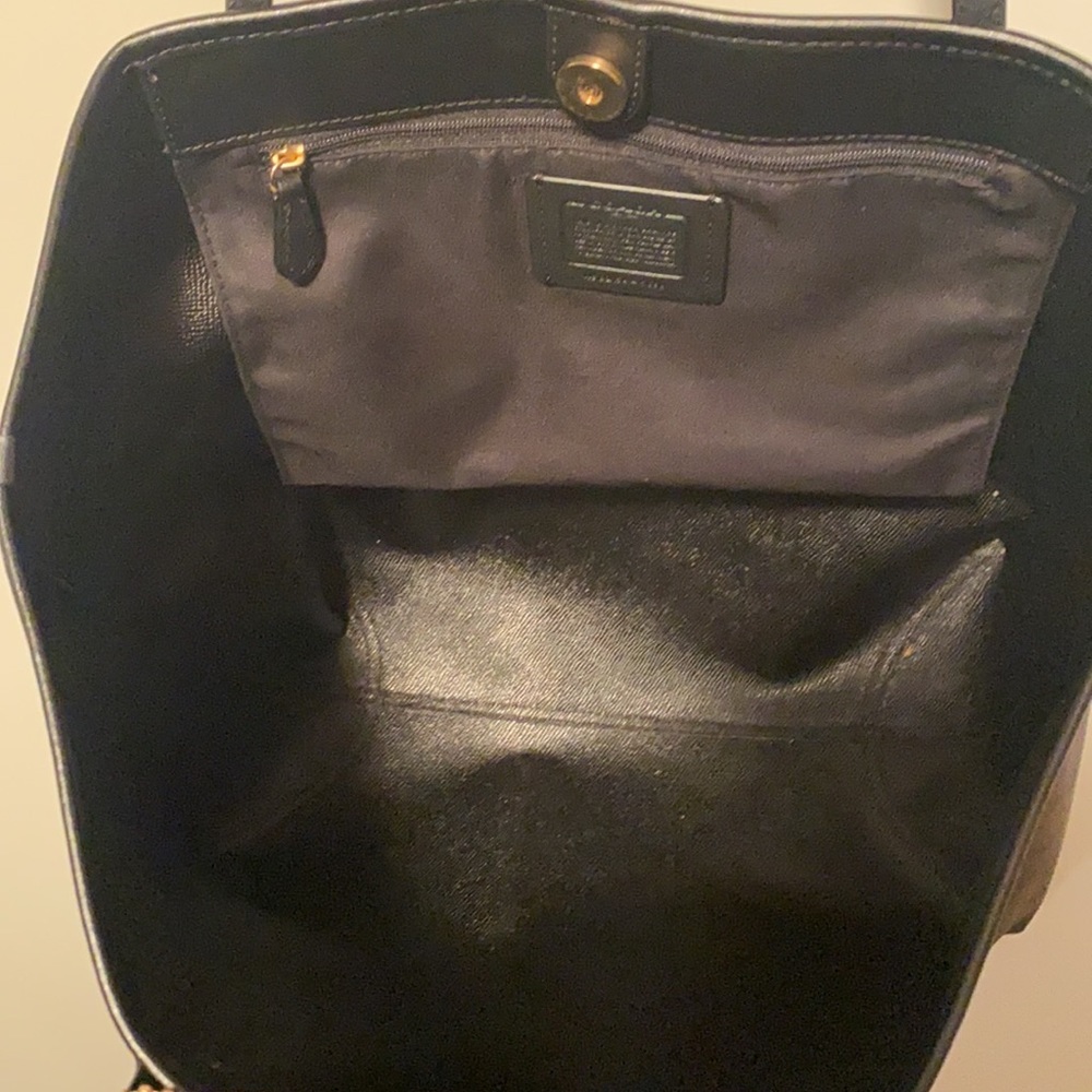 Coach purse - Picture 2 of 2